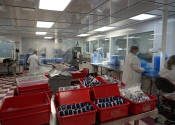 Medical Device Assembly: Precision Manufacturing for Safe and Reliable Healthcare